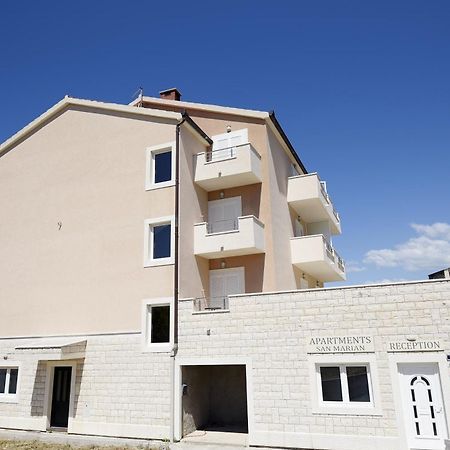 Antonio Apartmani Podstrana Rom bilde